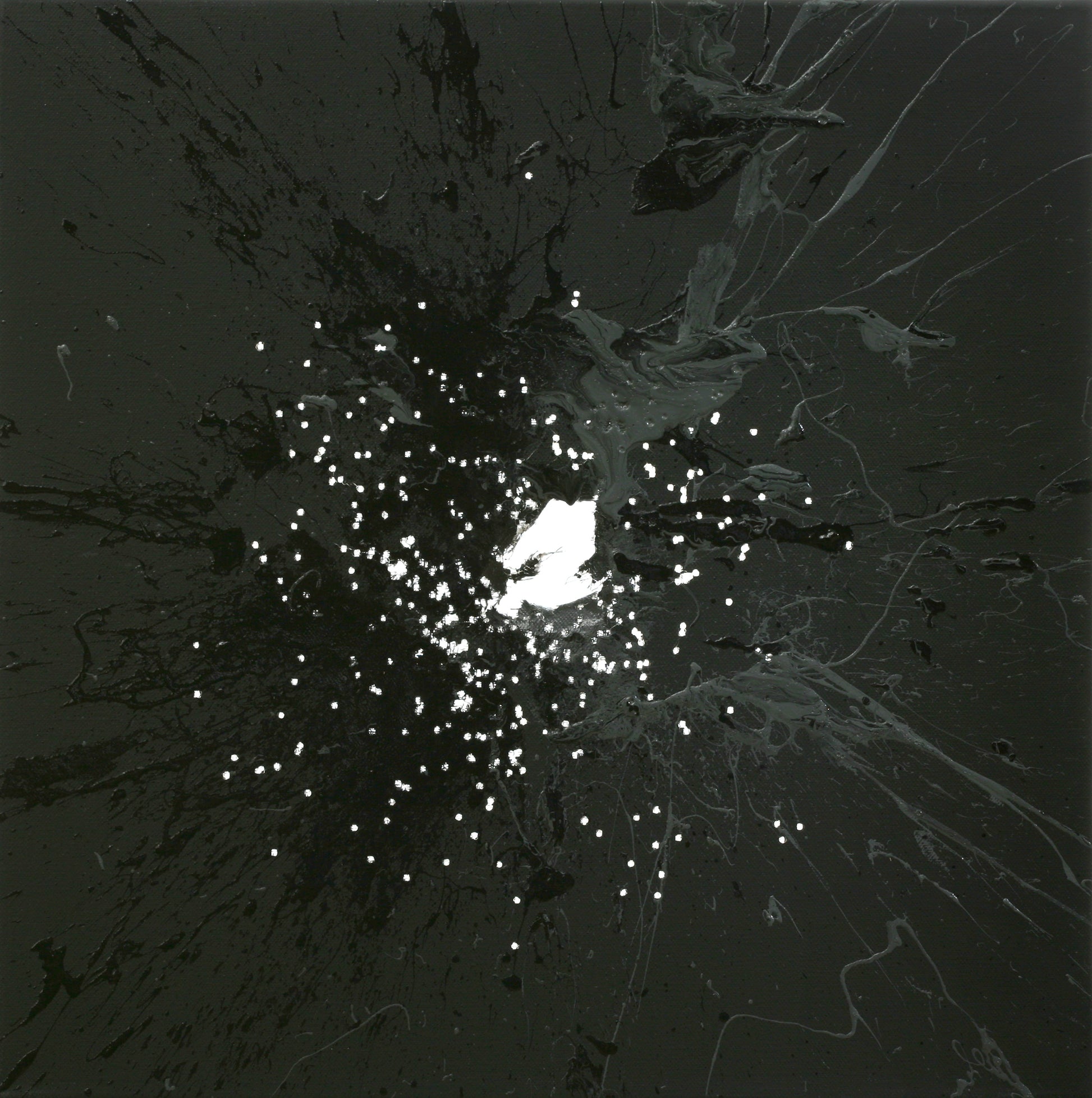 Light and dark grey applied to a grey background with ashotgun.